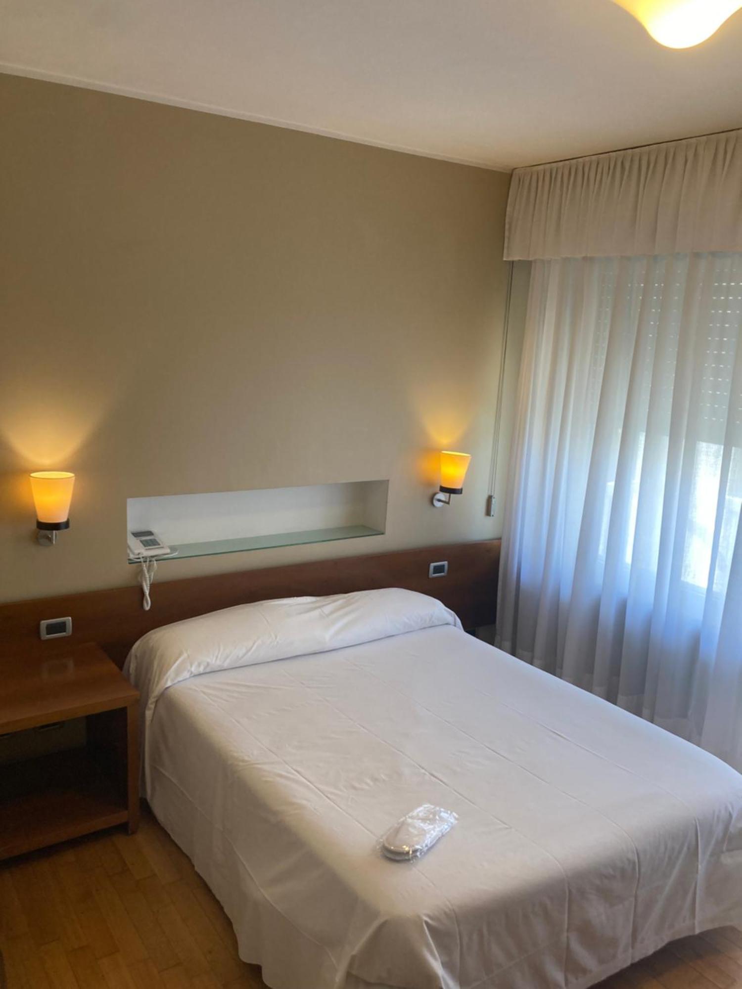 Ghironi Hotel 3*