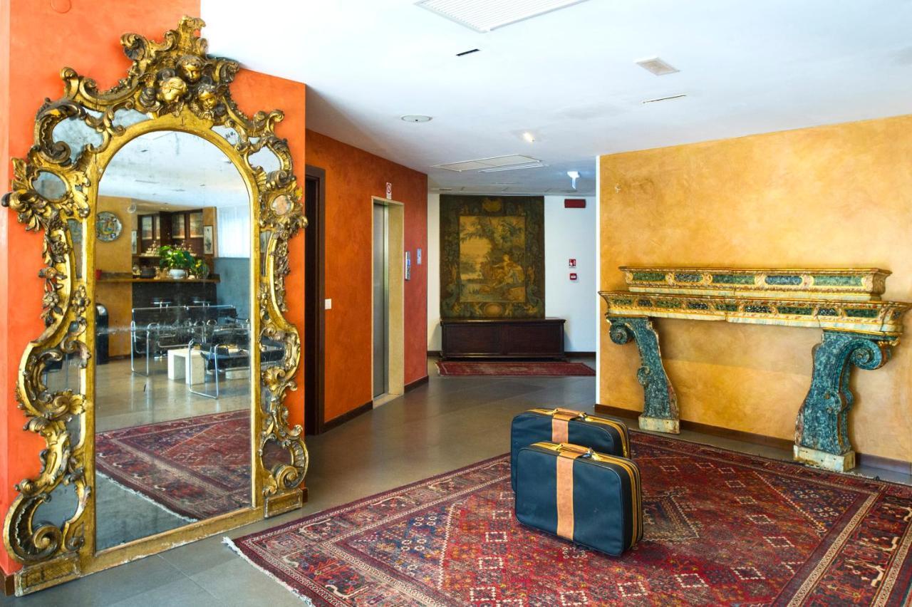 Hotel Ghironi